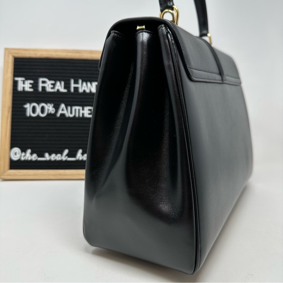 CELINE - CLASSIQUE 16 BAG IN SATINATED CALFSKIN BLACK - Picture 5 of 16